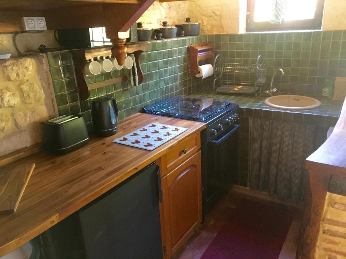 Le Petit Chateau - Adults Only Property 르뷔그 외부 사진