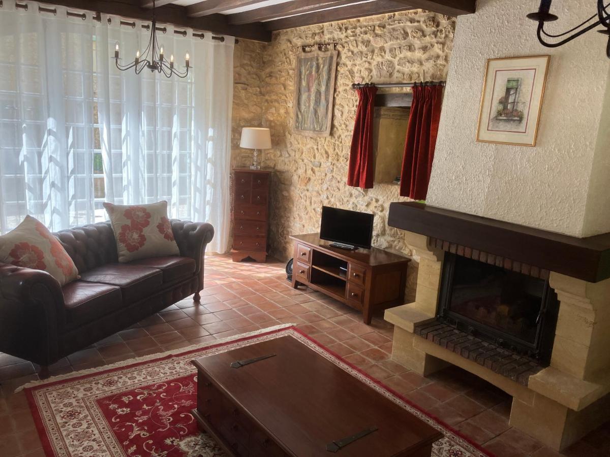 Le Petit Chateau - Adults Only Property 르뷔그 외부 사진